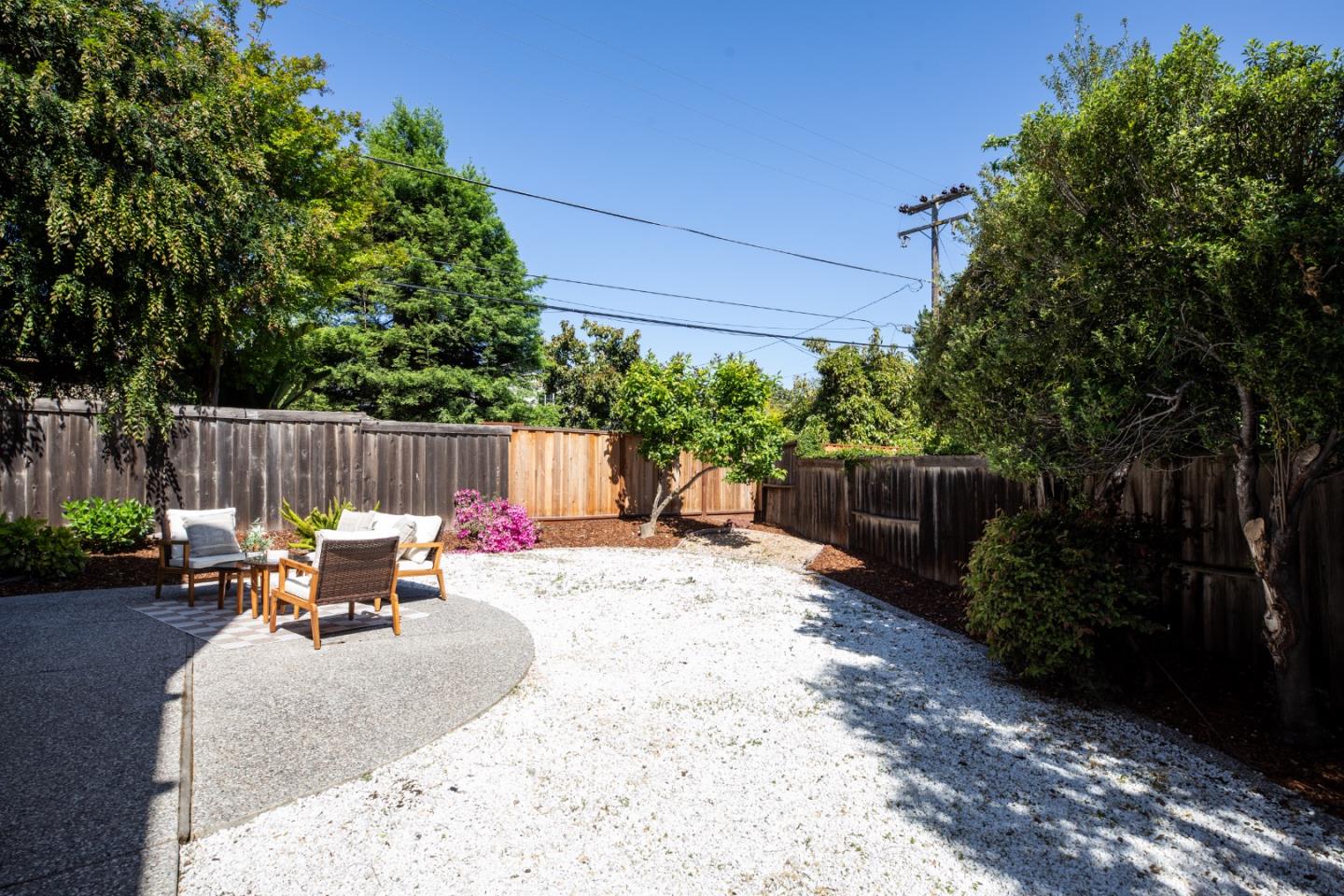 Detail Gallery Image 27 of 30 For 867 Norfolk Pine Ave, Sunnyvale,  CA 94087 - 5 Beds | 2/1 Baths