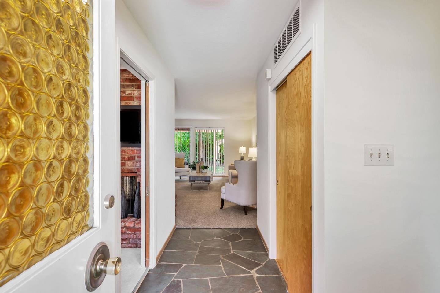 Detail Gallery Image 3 of 32 For 3320 Crestmoor Dr, San Bruno,  CA 94066 - 3 Beds | 2 Baths