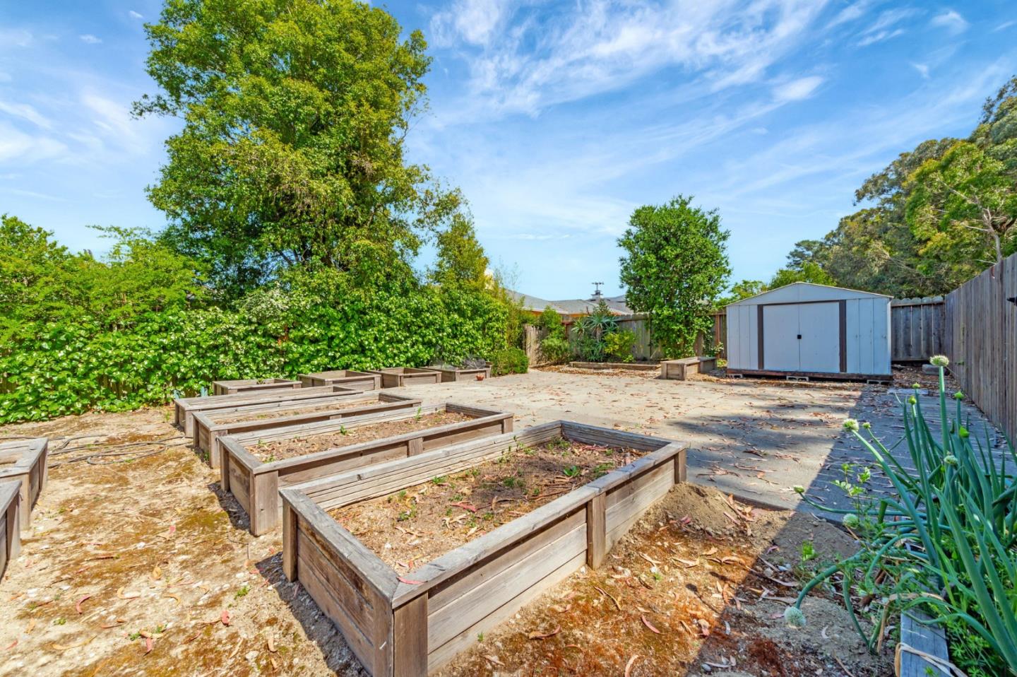 Detail Gallery Image 31 of 32 For 3320 Crestmoor Dr, San Bruno,  CA 94066 - 3 Beds | 2 Baths