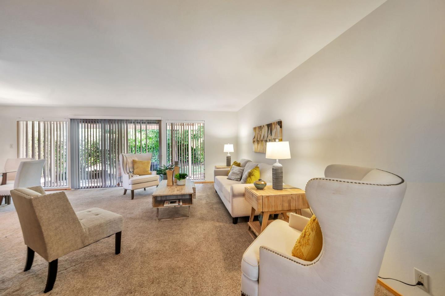 Detail Gallery Image 4 of 32 For 3320 Crestmoor Dr, San Bruno,  CA 94066 - 3 Beds | 2 Baths