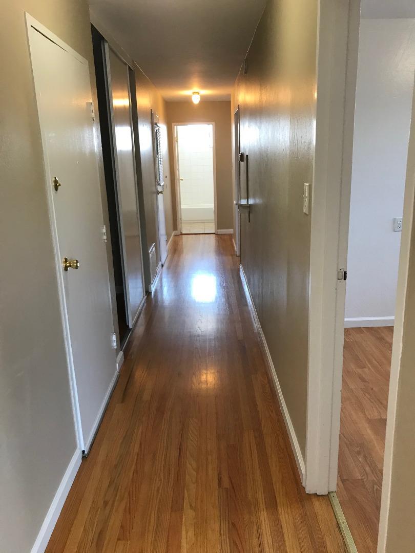 Detail Gallery Image 4 of 13 For 88 Linden Ave #1,  San Bruno,  CA 94066 - 2 Beds | 1 Baths