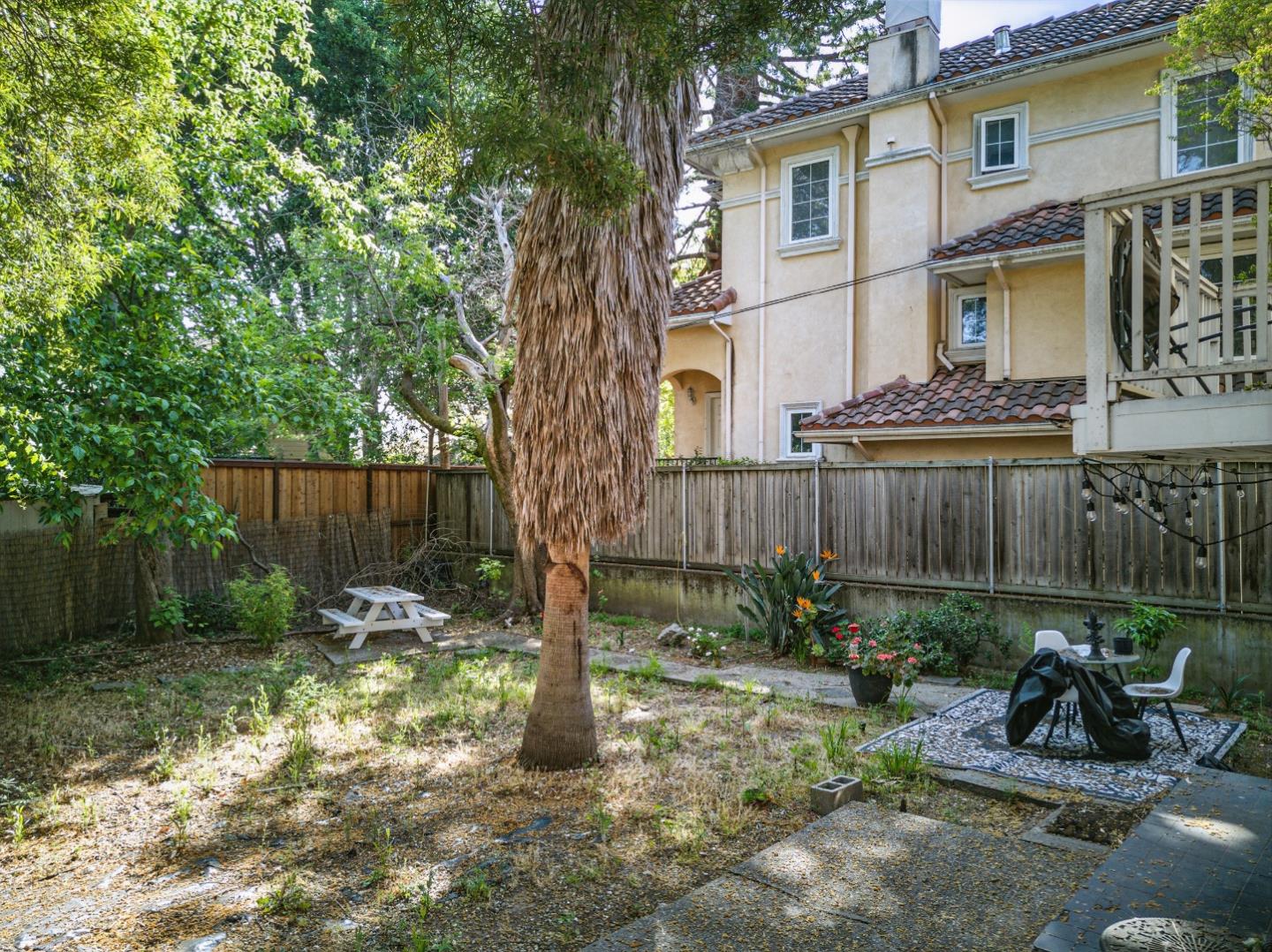 Detail Gallery Image 10 of 16 For 824 El Camino Real, Burlingame,  CA 94010 - – Beds | – Baths