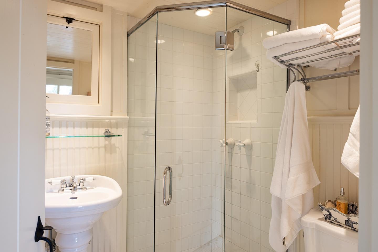 Detail Gallery Image 18 of 38 For 0 Nw Corner Casanova & Ocean Ave, Carmel,  CA 93923 - 8 Beds | 5 Baths