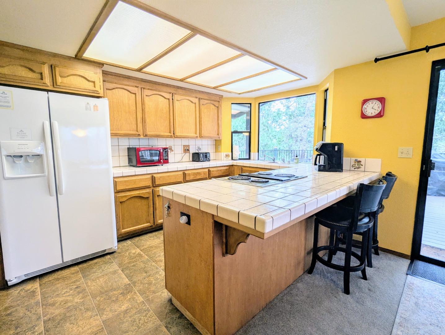 Detail Gallery Image 5 of 26 For 19709 Pine Mountain Dr, Groveland,  CA 95321 - 3 Beds | 3 Baths