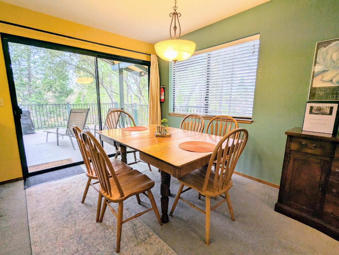 Detail Gallery Image 8 of 26 For 19709 Pine Mountain Dr, Groveland,  CA 95321 - 3 Beds | 3 Baths