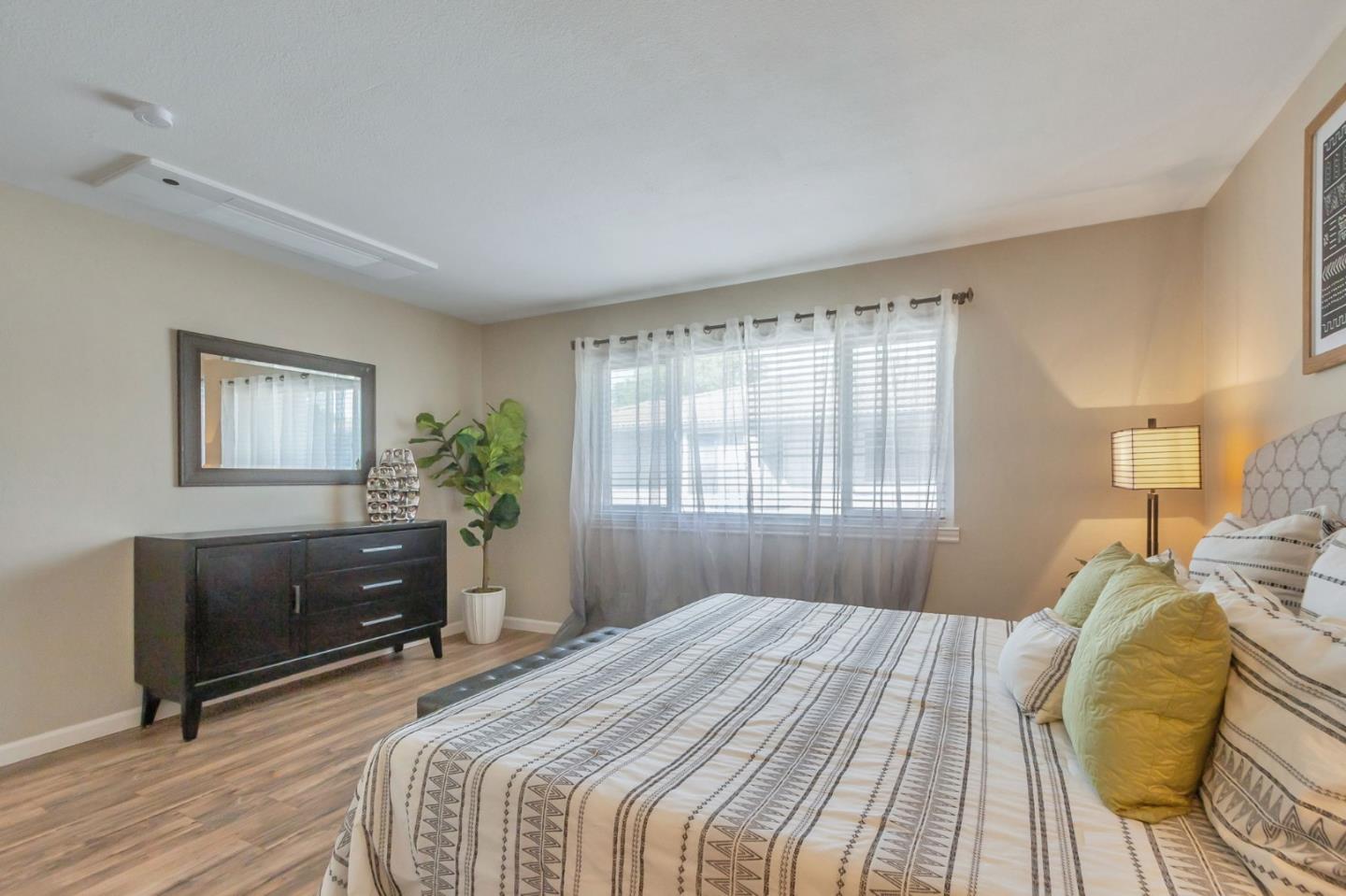 Detail Gallery Image 17 of 37 For 211 Kenbrook Cir Cl,  San Jose,  CA 95111 - 1 Beds | 1 Baths