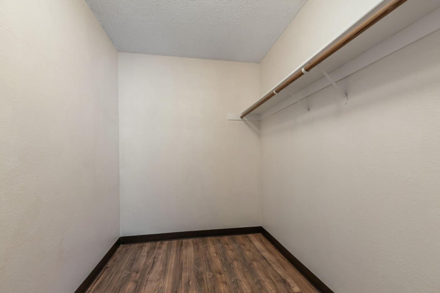 Detail Gallery Image 19 of 37 For 211 Kenbrook Cir Cl,  San Jose,  CA 95111 - 1 Beds | 1 Baths
