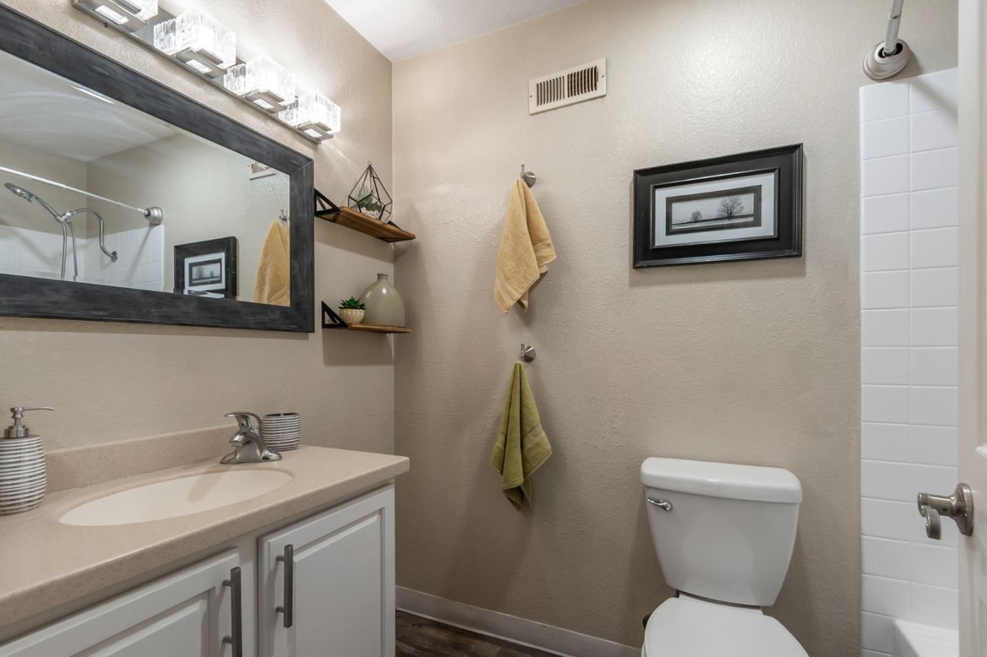 Detail Gallery Image 21 of 37 For 211 Kenbrook Cir Cl,  San Jose,  CA 95111 - 1 Beds | 1 Baths