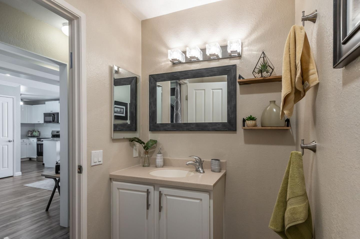 Detail Gallery Image 22 of 37 For 211 Kenbrook Cir Cl,  San Jose,  CA 95111 - 1 Beds | 1 Baths