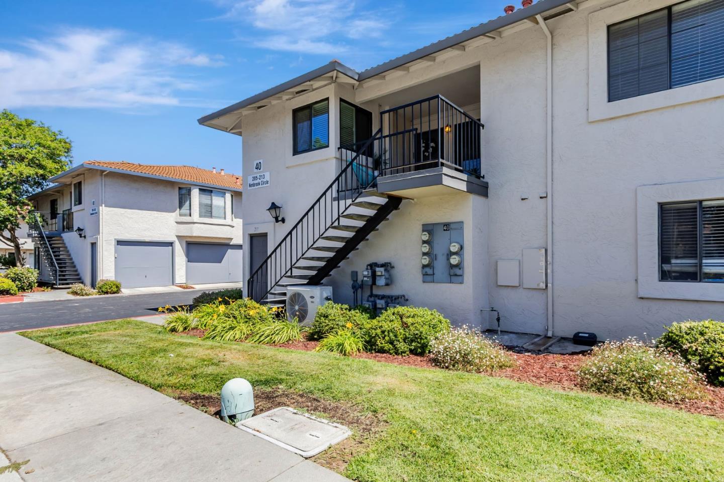Detail Gallery Image 26 of 37 For 211 Kenbrook Cir Cl,  San Jose,  CA 95111 - 1 Beds | 1 Baths