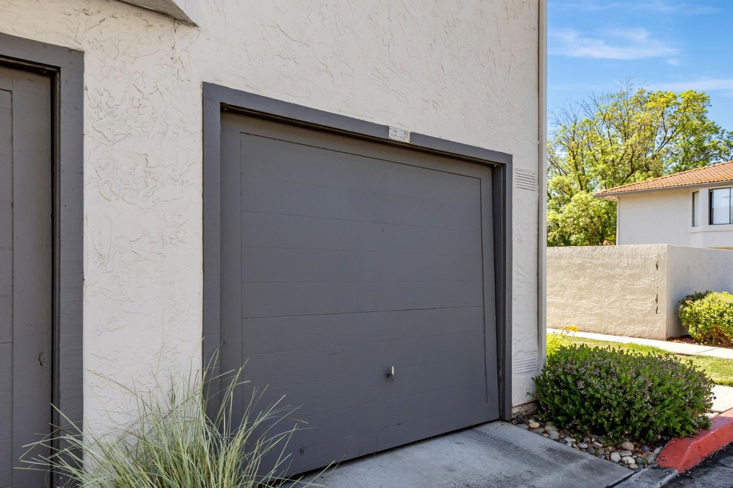 Detail Gallery Image 27 of 37 For 211 Kenbrook Cir Cl,  San Jose,  CA 95111 - 1 Beds | 1 Baths