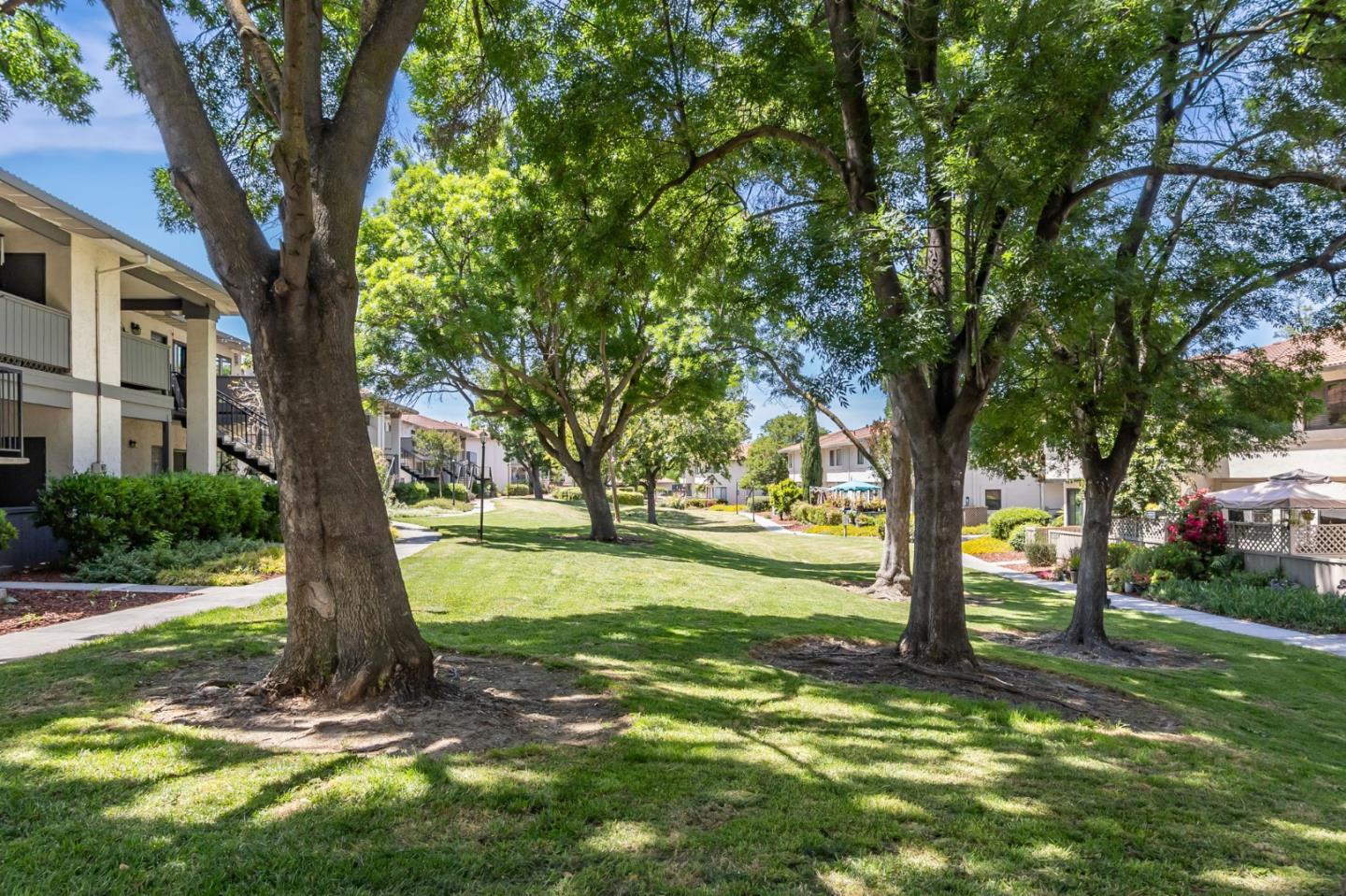 Detail Gallery Image 31 of 37 For 211 Kenbrook Cir Cl,  San Jose,  CA 95111 - 1 Beds | 1 Baths