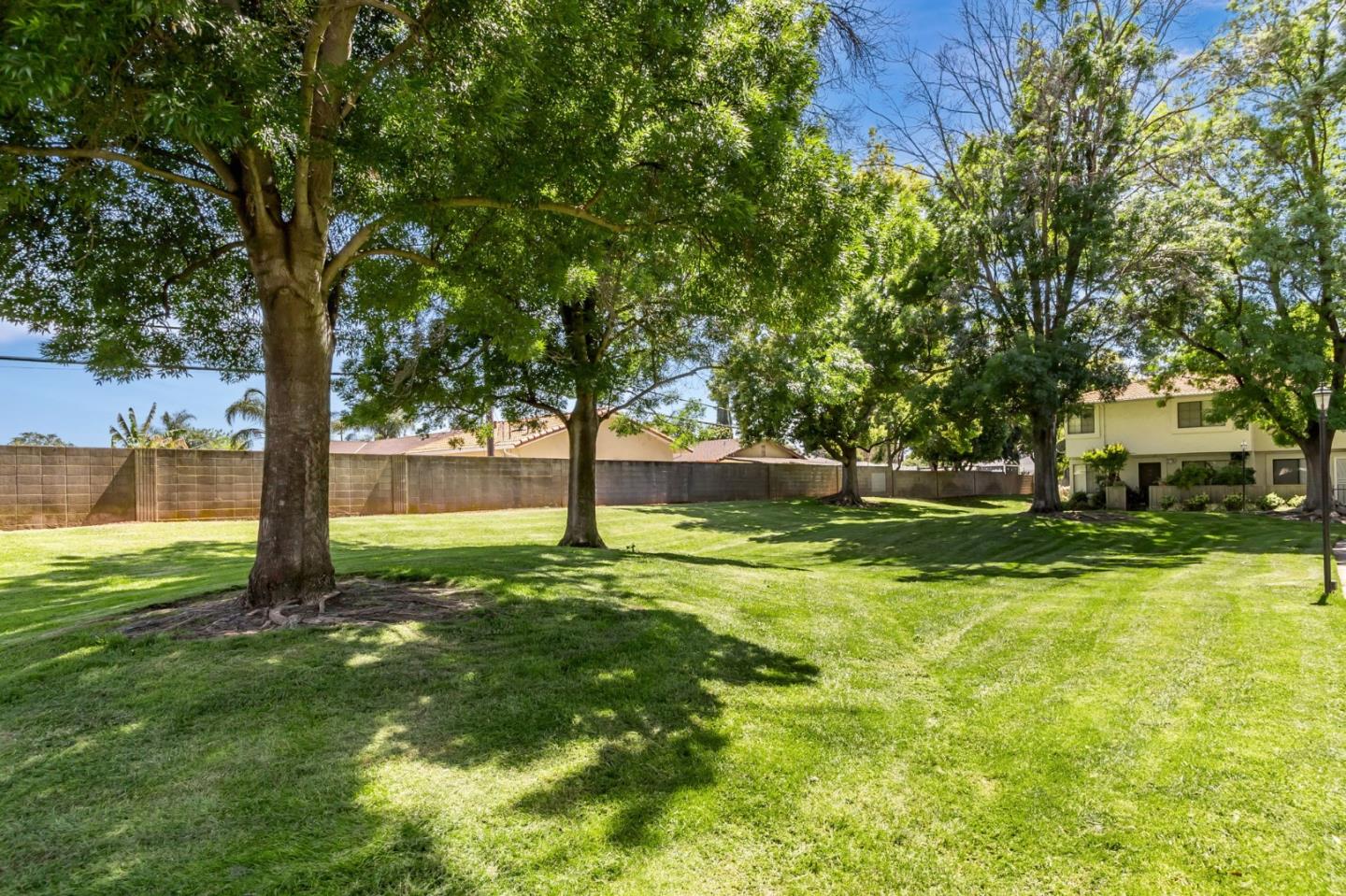 Detail Gallery Image 35 of 37 For 211 Kenbrook Cir Cl,  San Jose,  CA 95111 - 1 Beds | 1 Baths