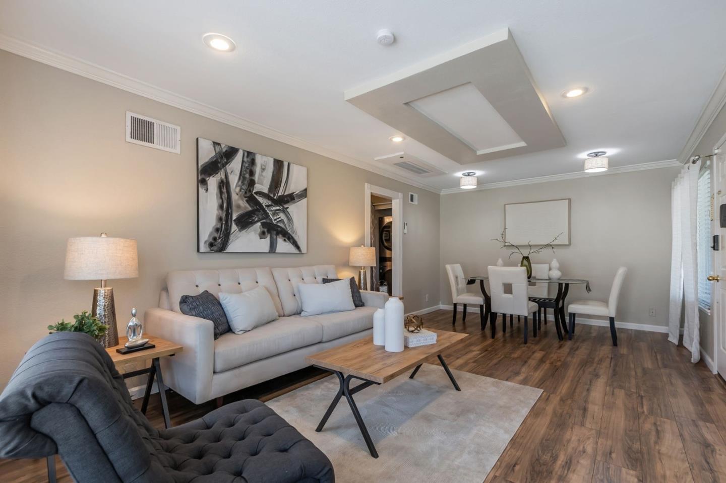 Detail Gallery Image 5 of 37 For 211 Kenbrook Cir Cl,  San Jose,  CA 95111 - 1 Beds | 1 Baths