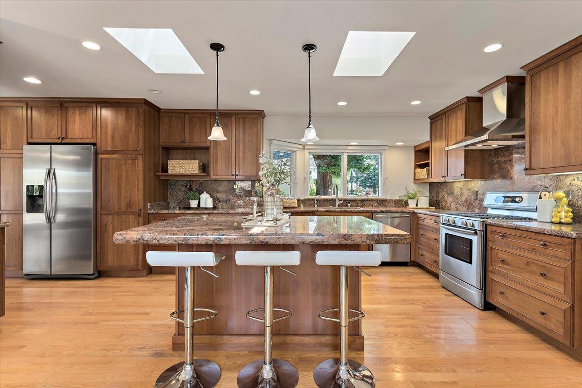 Detail Gallery Image 11 of 31 For 768 Vanda Way, Fremont,  CA 94536 - 4 Beds | 3 Baths