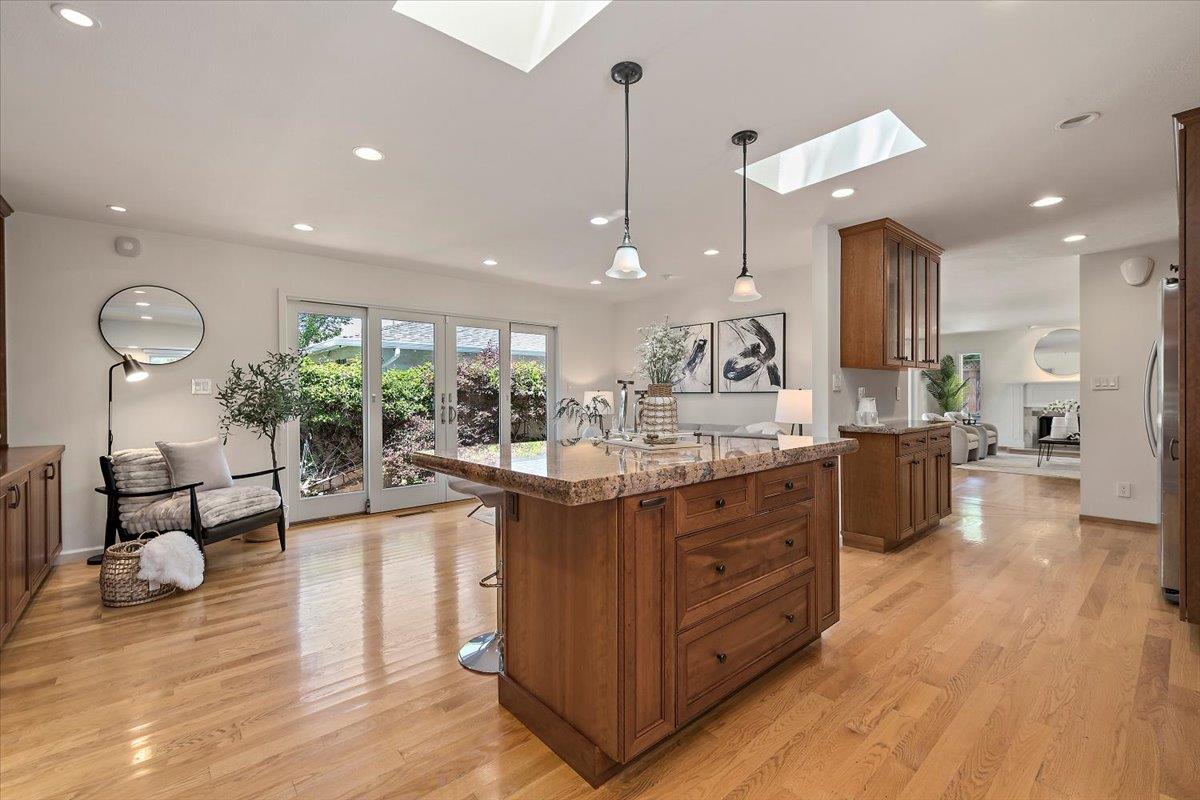 Detail Gallery Image 13 of 31 For 768 Vanda Way, Fremont,  CA 94536 - 4 Beds | 3 Baths
