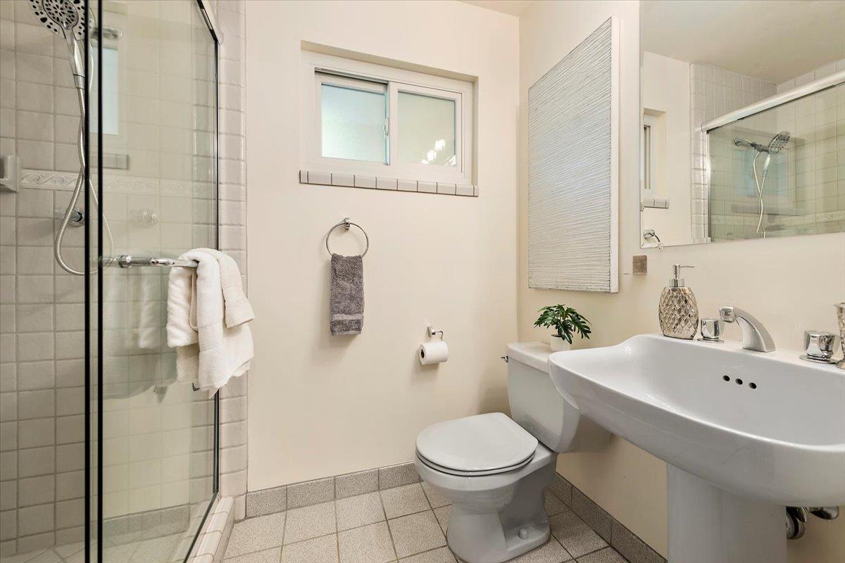 Detail Gallery Image 15 of 31 For 768 Vanda Way, Fremont,  CA 94536 - 4 Beds | 3 Baths