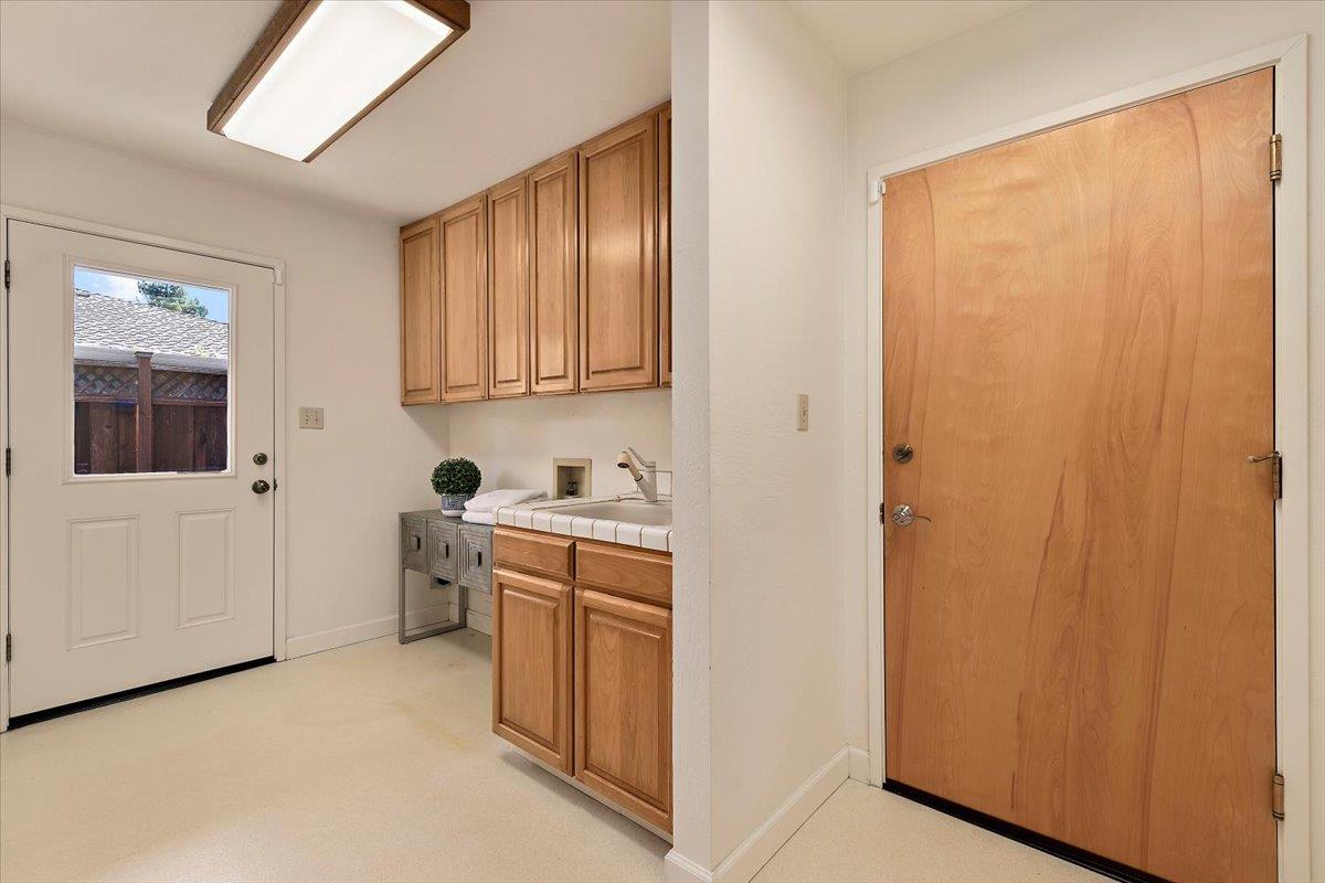 Detail Gallery Image 20 of 31 For 768 Vanda Way, Fremont,  CA 94536 - 4 Beds | 3 Baths