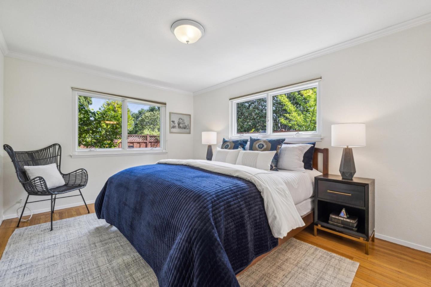 Detail Gallery Image 7 of 16 For 1399 Woodland Ave, Menlo Park,  CA 94025 - 3 Beds | 2 Baths