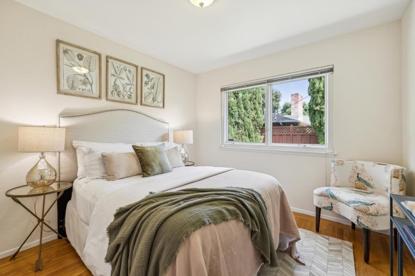 Detail Gallery Image 9 of 16 For 1399 Woodland Ave, Menlo Park,  CA 94025 - 3 Beds | 2 Baths