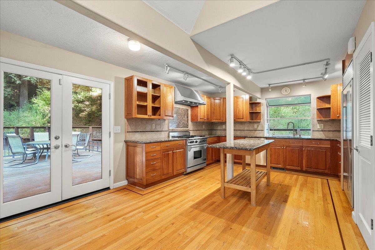 Detail Gallery Image 12 of 23 For 20910 Outer Zayante Rd, Los Gatos,  CA 95033 - 3 Beds | 1/1 Baths