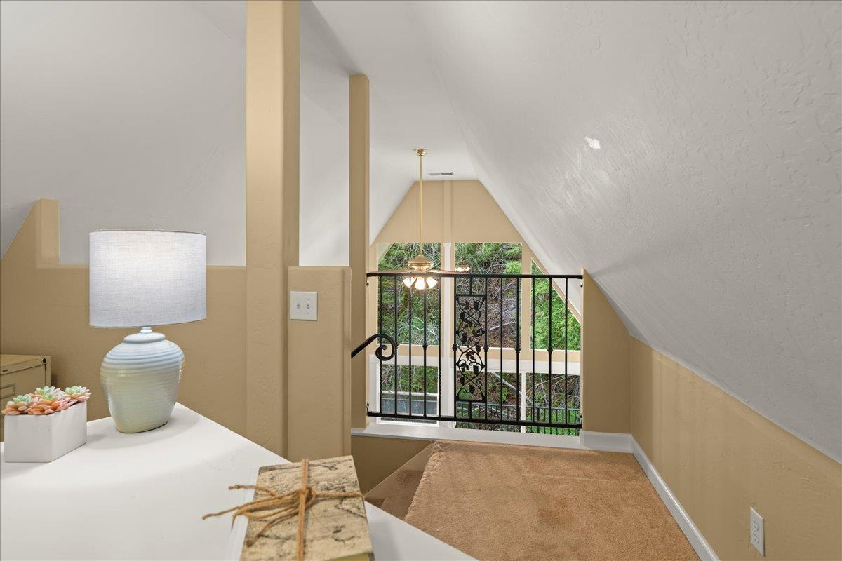 Detail Gallery Image 14 of 23 For 20910 Outer Zayante Rd, Los Gatos,  CA 95033 - 3 Beds | 1/1 Baths