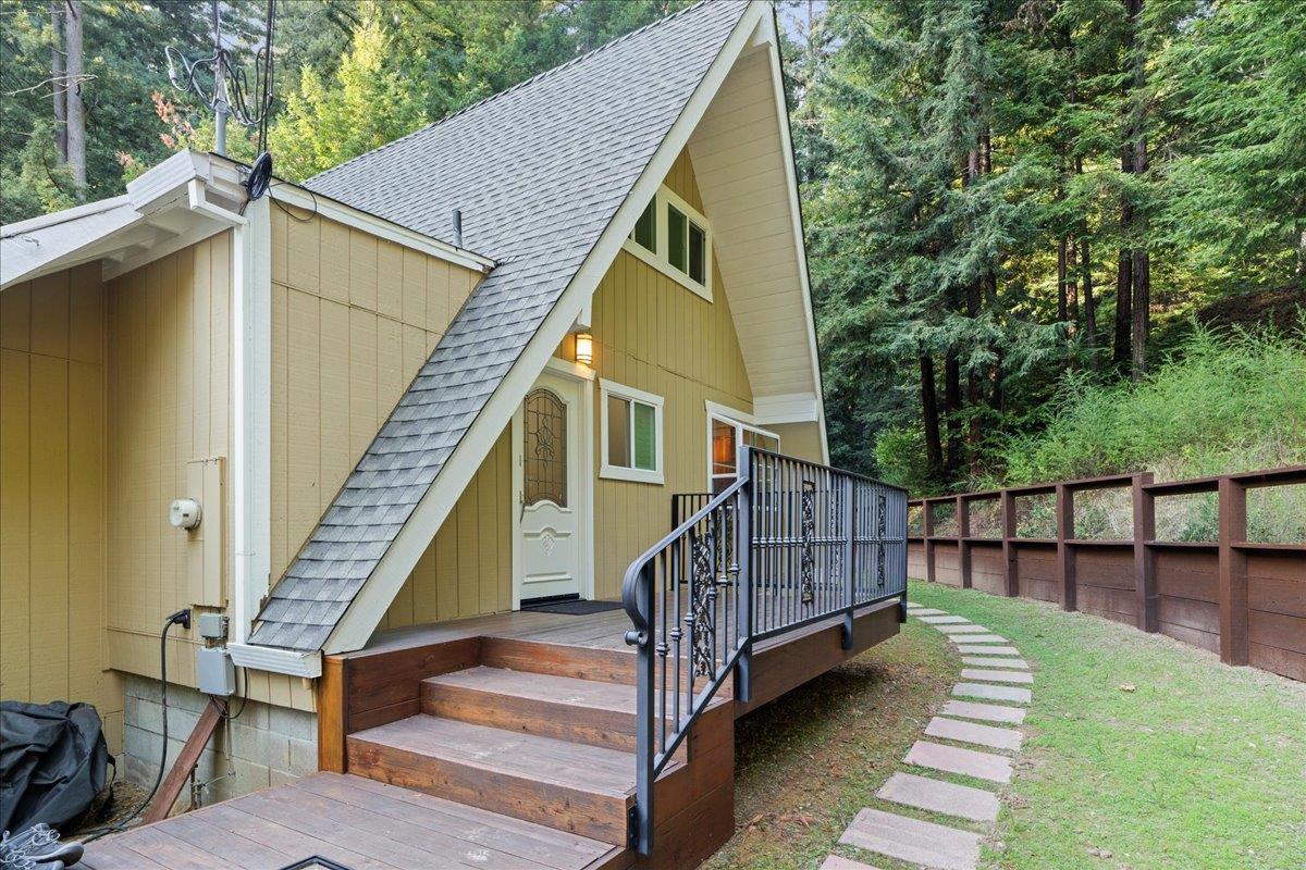 Detail Gallery Image 2 of 23 For 20910 Outer Zayante Rd, Los Gatos,  CA 95033 - 3 Beds | 1/1 Baths