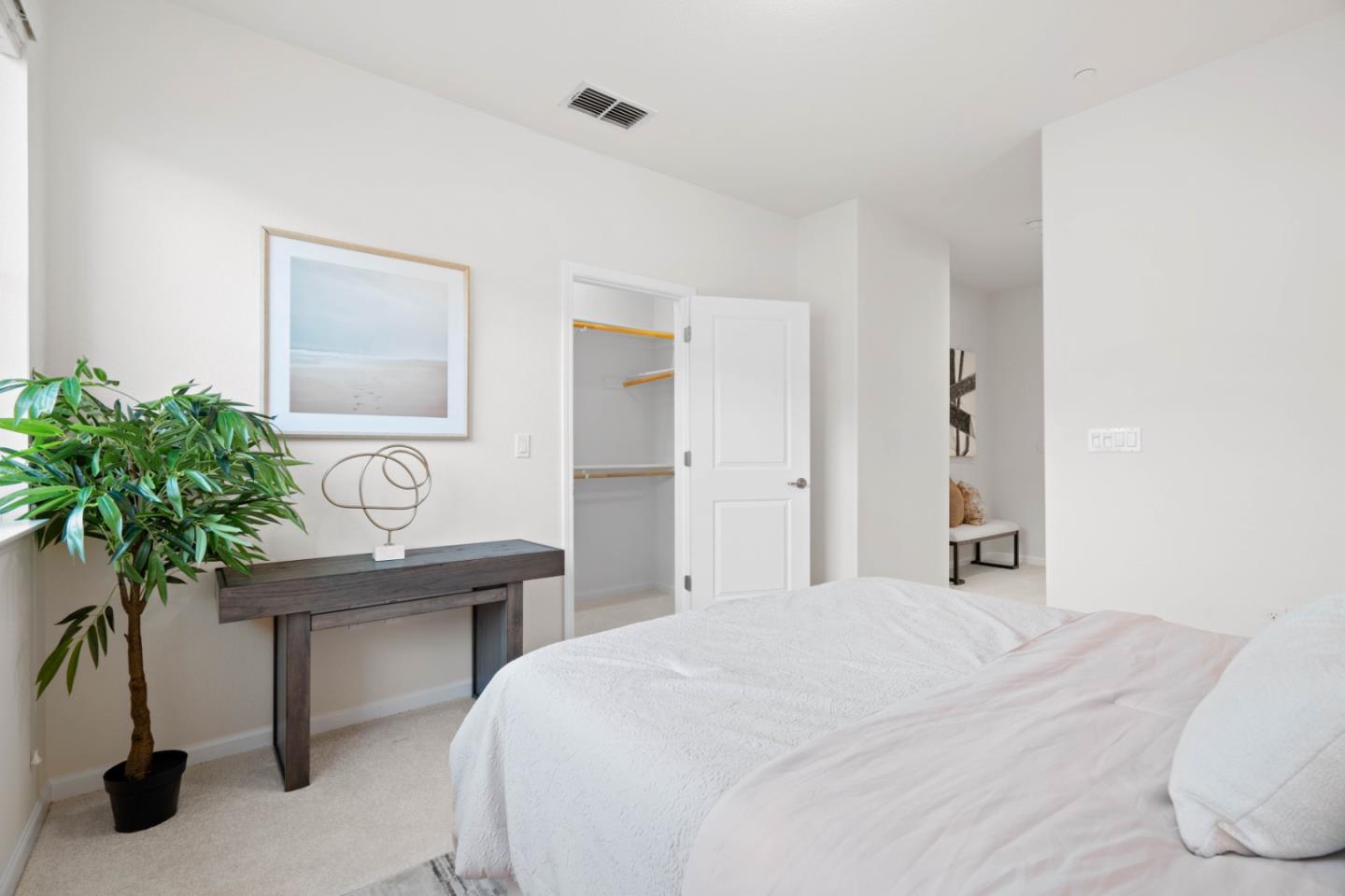 Detail Gallery Image 25 of 32 For 862 White Moonstone Loop, San Jose,  CA 95123 - 3 Beds | 3/1 Baths