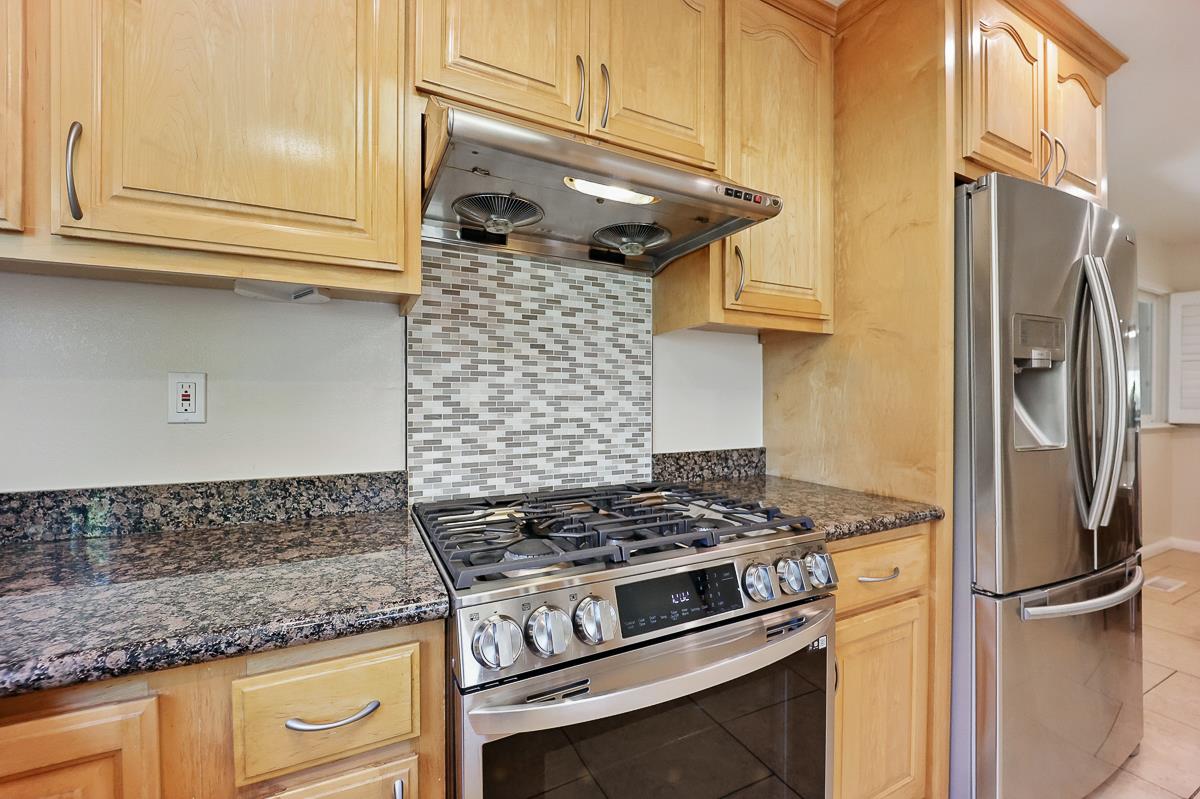 Detail Gallery Image 22 of 71 For 867 W Homestead Rd, Sunnyvale,  CA 94087 - 4 Beds | 2 Baths