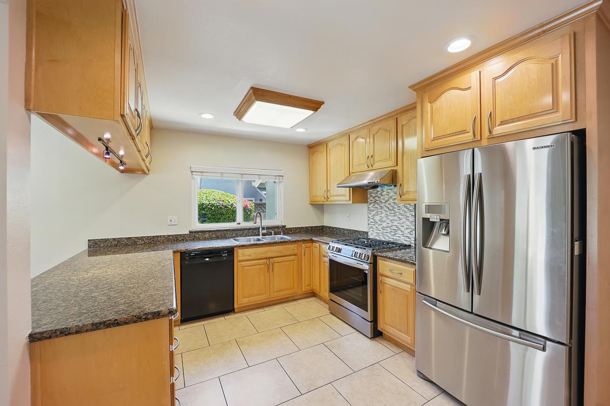 Detail Gallery Image 25 of 71 For 867 W Homestead Rd, Sunnyvale,  CA 94087 - 4 Beds | 2 Baths