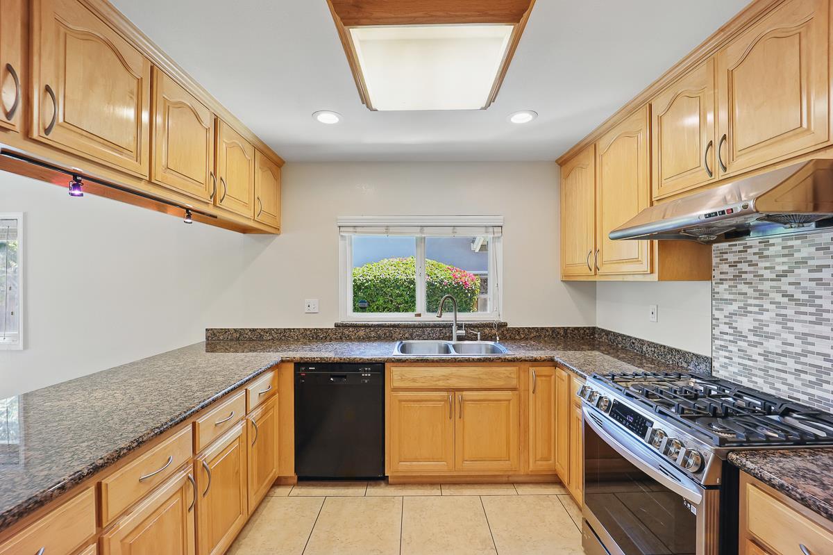 Detail Gallery Image 27 of 71 For 867 W Homestead Rd, Sunnyvale,  CA 94087 - 4 Beds | 2 Baths