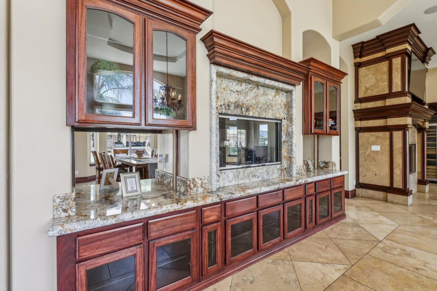 Detail Gallery Image 18 of 103 For 2995 Day Rd, Gilroy,  CA 95020 - 5 Beds | 4 Baths