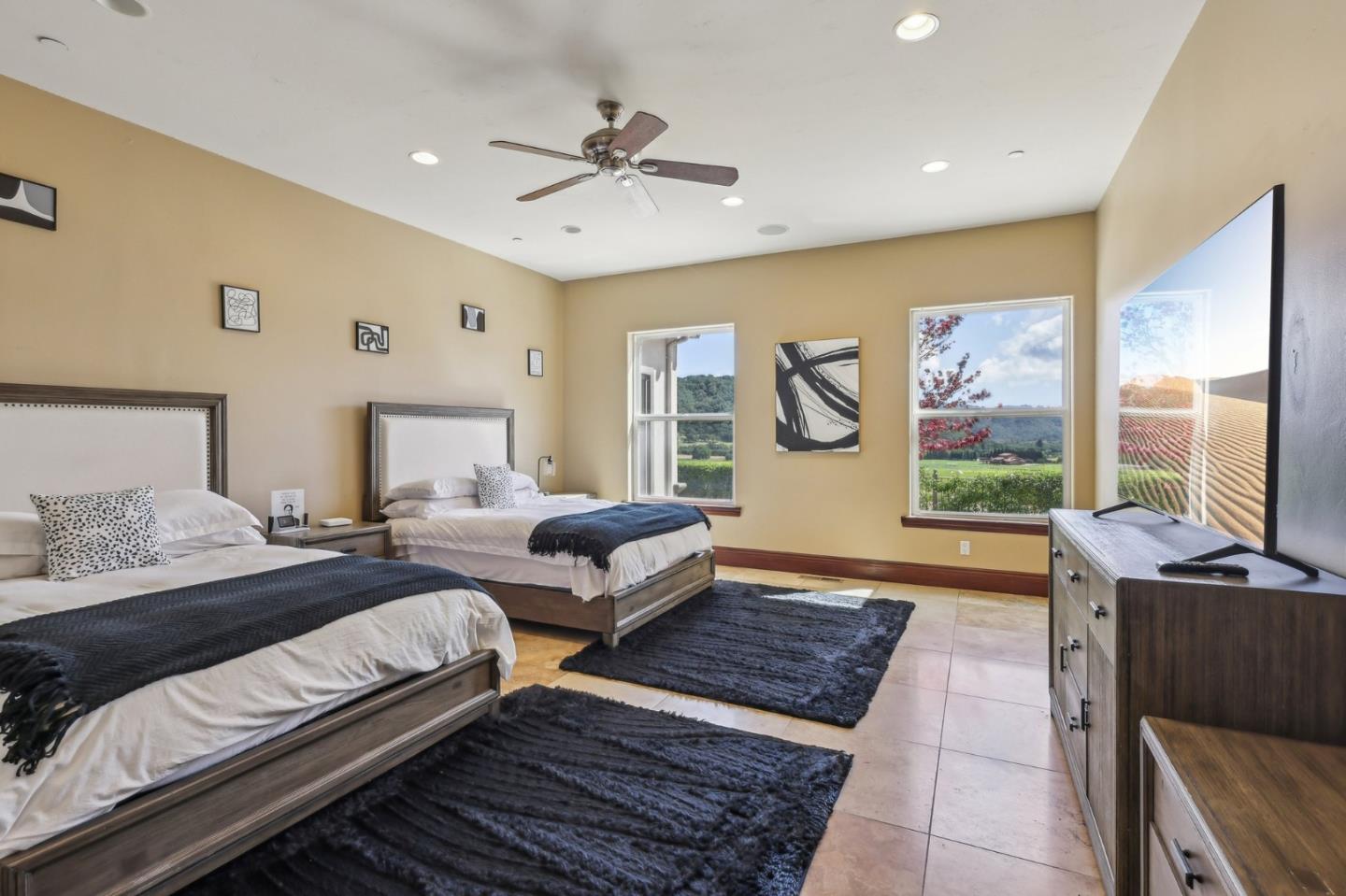 Detail Gallery Image 22 of 103 For 2995 Day Rd, Gilroy,  CA 95020 - 5 Beds | 4 Baths