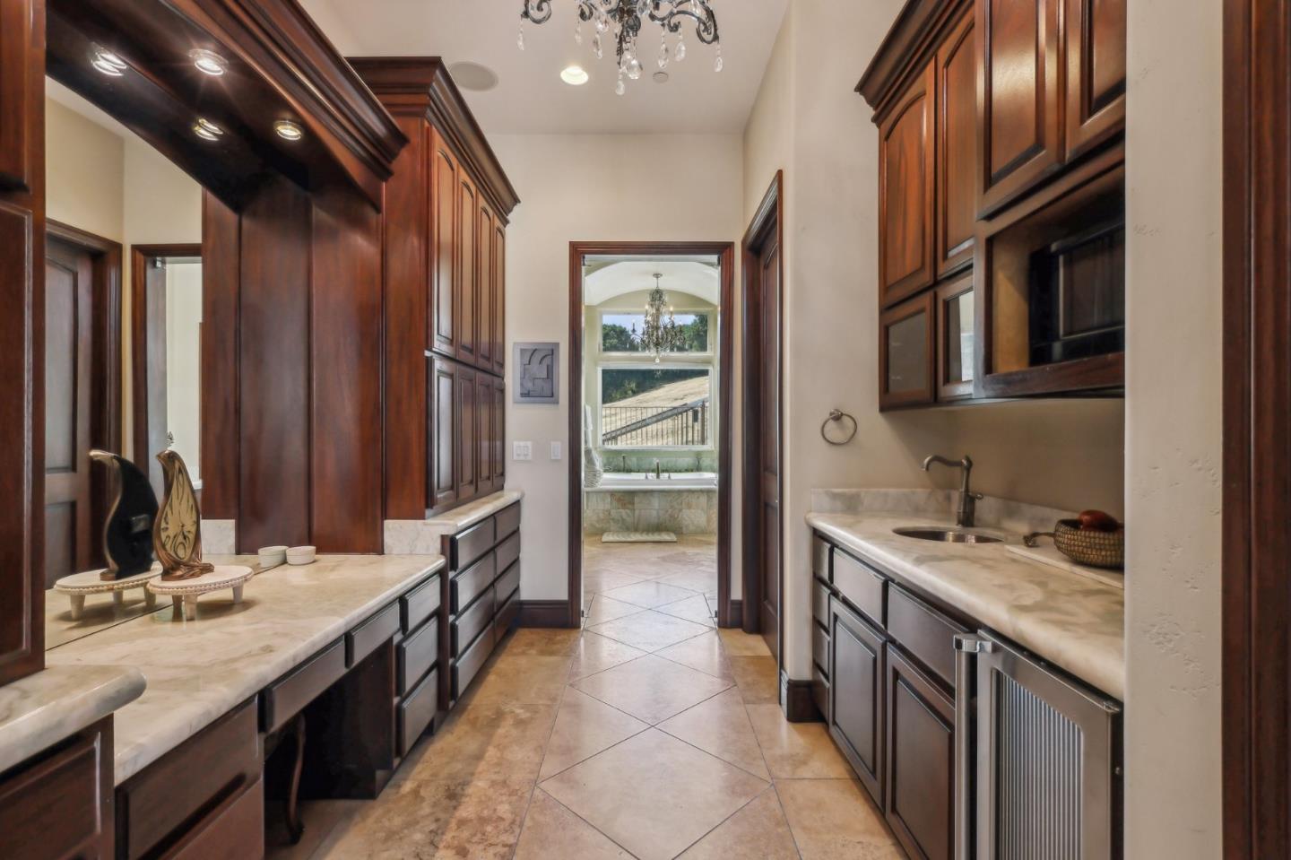 Detail Gallery Image 38 of 103 For 2995 Day Rd, Gilroy,  CA 95020 - 5 Beds | 4 Baths