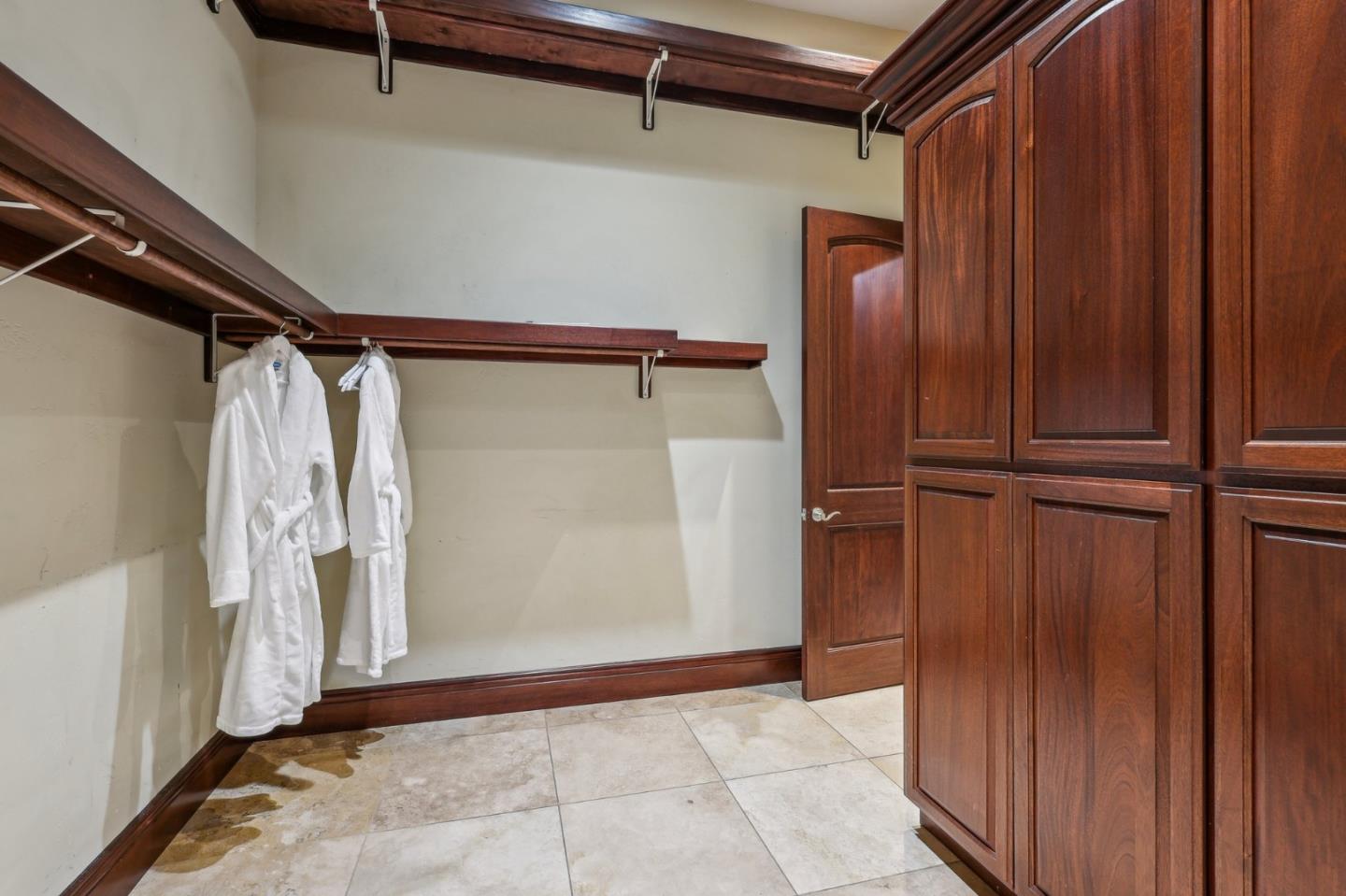 Detail Gallery Image 39 of 103 For 2995 Day Rd, Gilroy,  CA 95020 - 5 Beds | 4 Baths