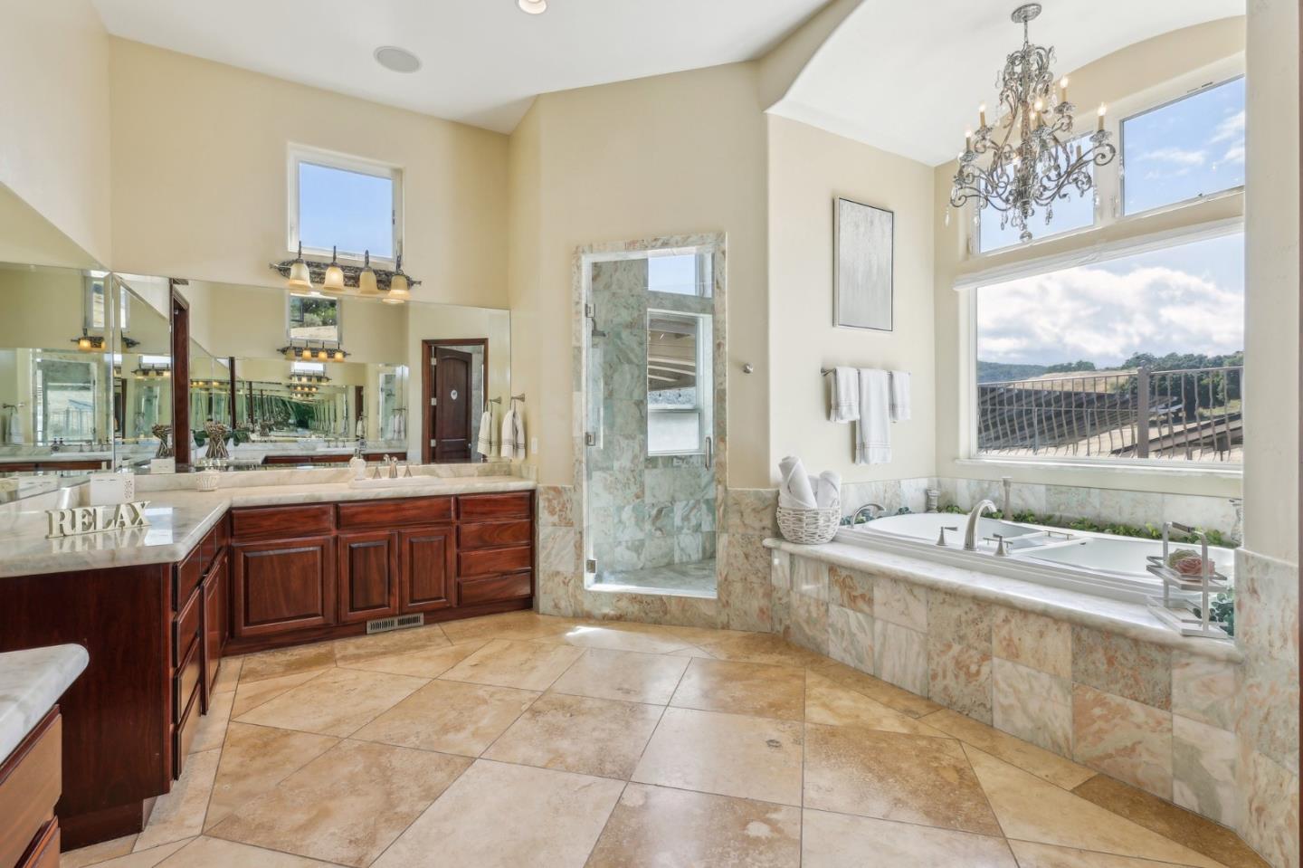 Detail Gallery Image 41 of 103 For 2995 Day Rd, Gilroy,  CA 95020 - 5 Beds | 4 Baths