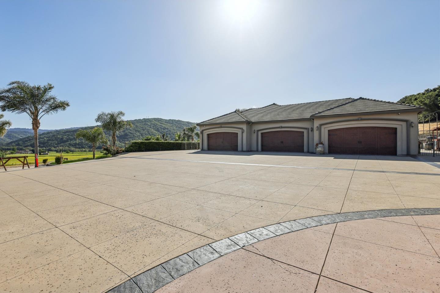 Detail Gallery Image 44 of 103 For 2995 Day Rd, Gilroy,  CA 95020 - 5 Beds | 4 Baths