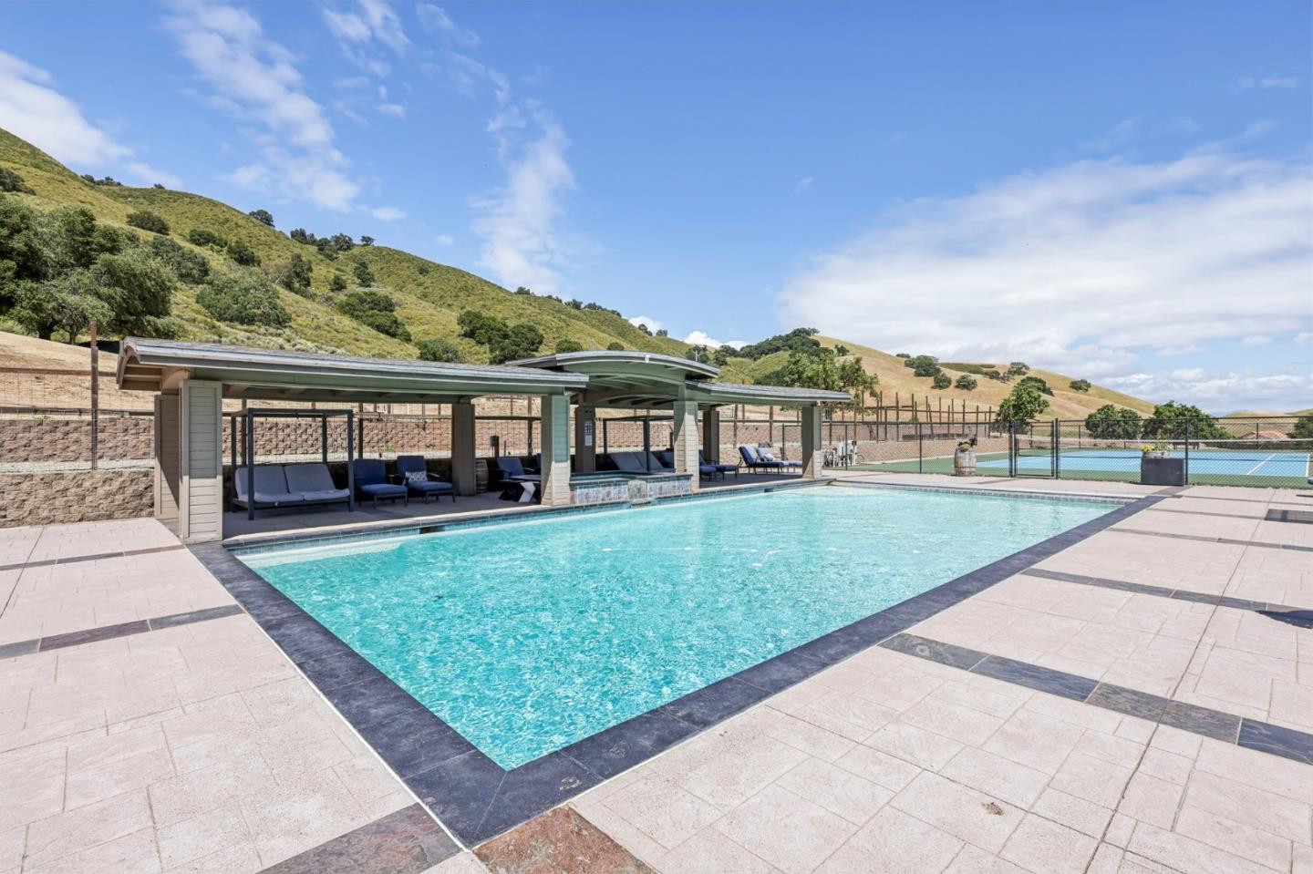 Detail Gallery Image 51 of 103 For 2995 Day Rd, Gilroy,  CA 95020 - 5 Beds | 4 Baths