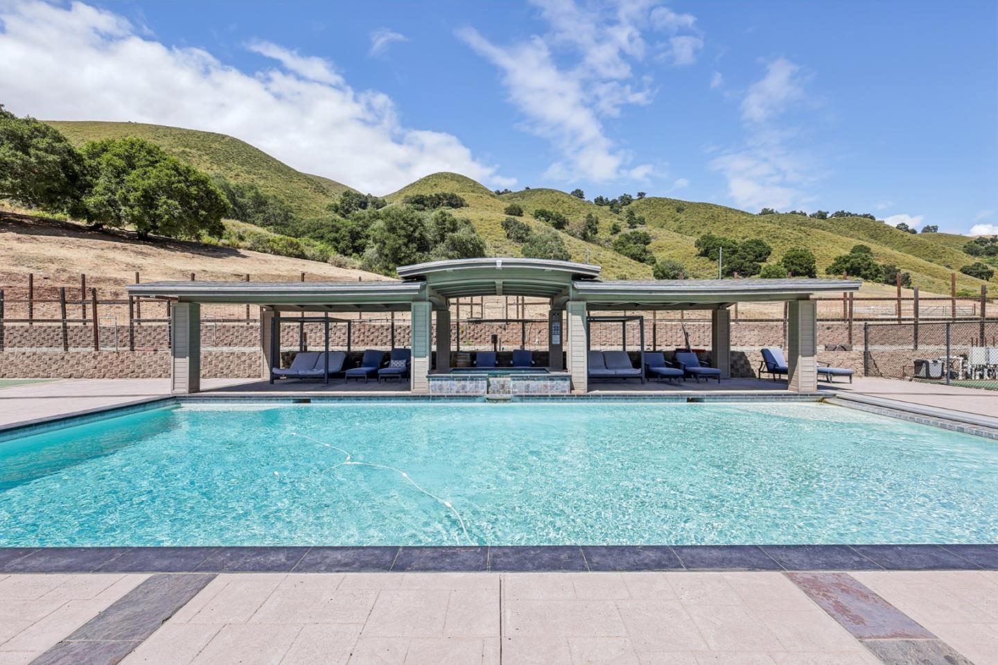 Detail Gallery Image 52 of 103 For 2995 Day Rd, Gilroy,  CA 95020 - 5 Beds | 4 Baths