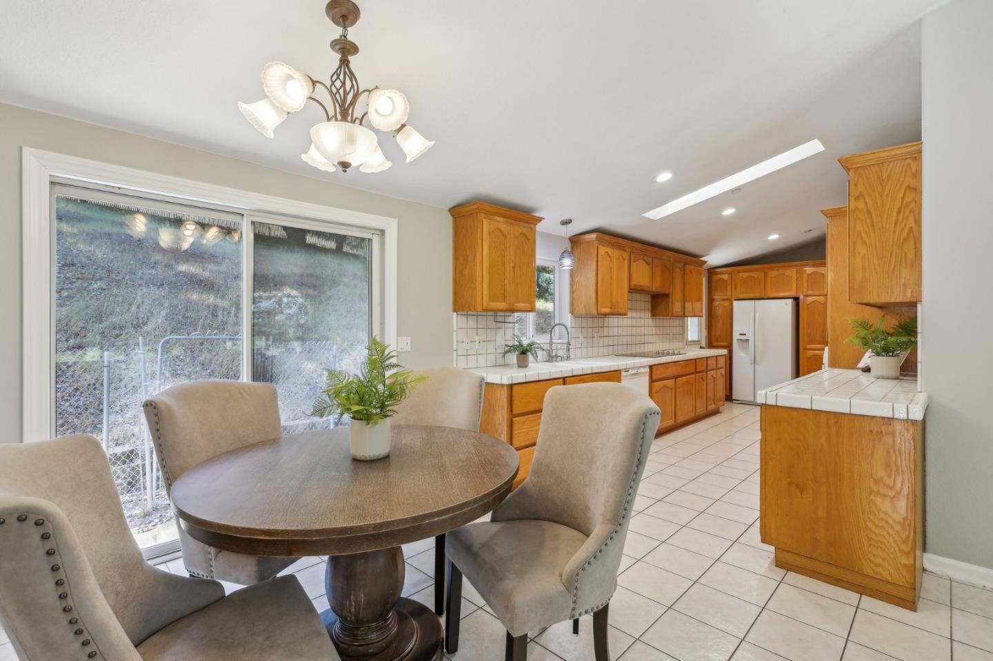 Detail Gallery Image 85 of 103 For 2995 Day Rd, Gilroy,  CA 95020 - 5 Beds | 4 Baths