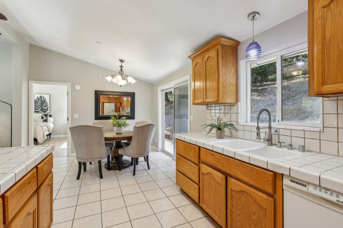 Detail Gallery Image 87 of 103 For 2995 Day Rd, Gilroy,  CA 95020 - 5 Beds | 4 Baths