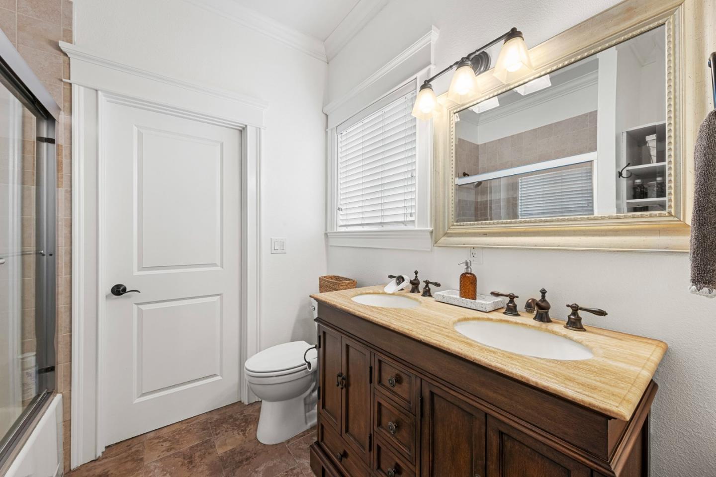 Detail Gallery Image 22 of 58 For 264 N 12th St, San Jose,  CA 95112 - 4 Beds | 3 Baths