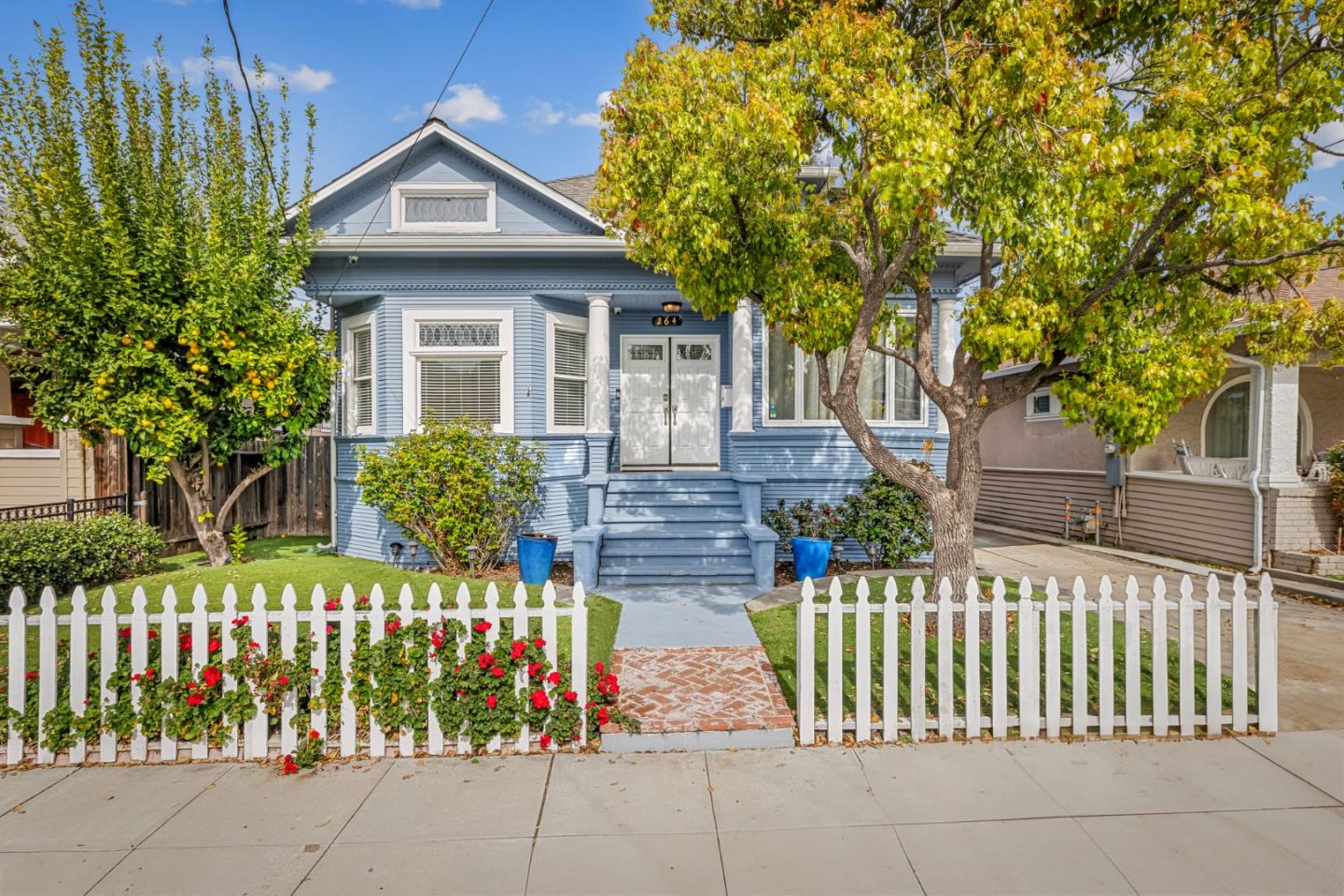 Detail Gallery Image 3 of 58 For 264 N 12th St, San Jose,  CA 95112 - 4 Beds | 3 Baths
