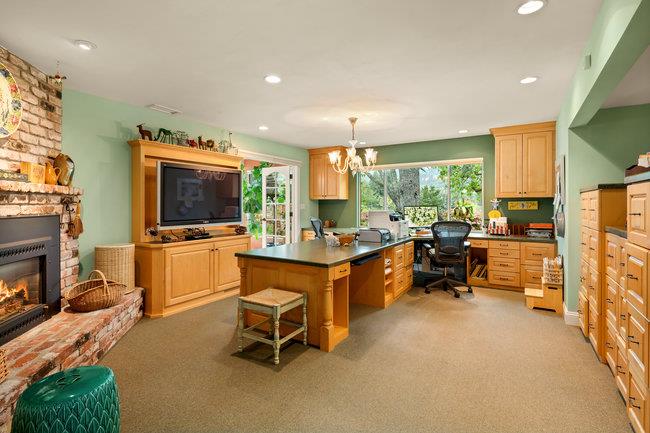 Detail Gallery Image 17 of 30 For 1175 Westridge Dr, Portola Valley,  CA 94028 - 4 Beds | 3 Baths