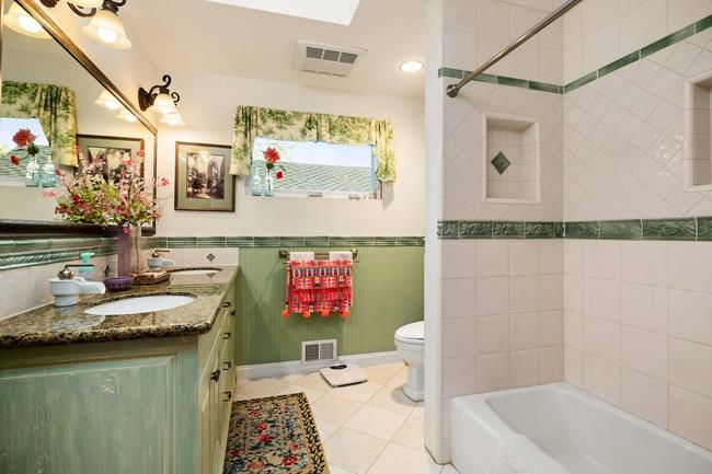 Detail Gallery Image 18 of 30 For 1175 Westridge Dr, Portola Valley,  CA 94028 - 4 Beds | 3 Baths