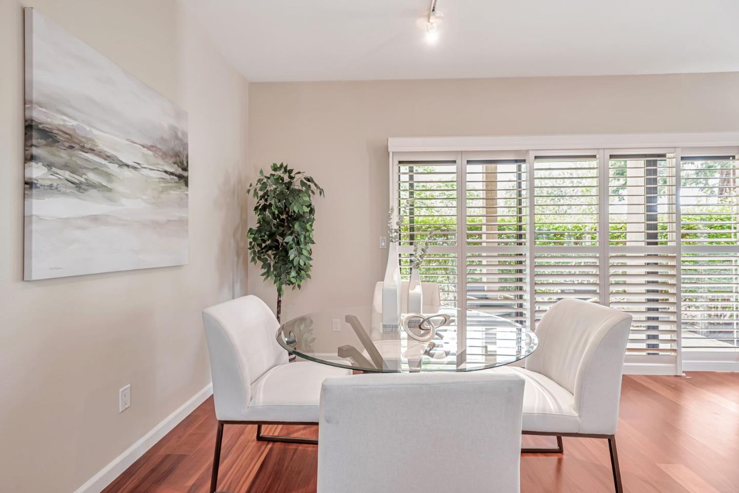 Detail Gallery Image 11 of 41 For 1294 Woodside Rd, Redwood City,  CA 94061 - 2 Beds | 2 Baths