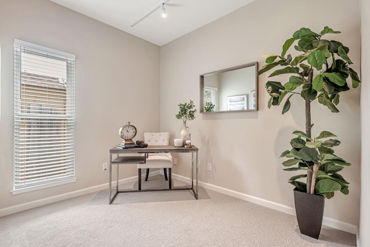 Detail Gallery Image 13 of 41 For 1294 Woodside Rd, Redwood City,  CA 94061 - 2 Beds | 2 Baths