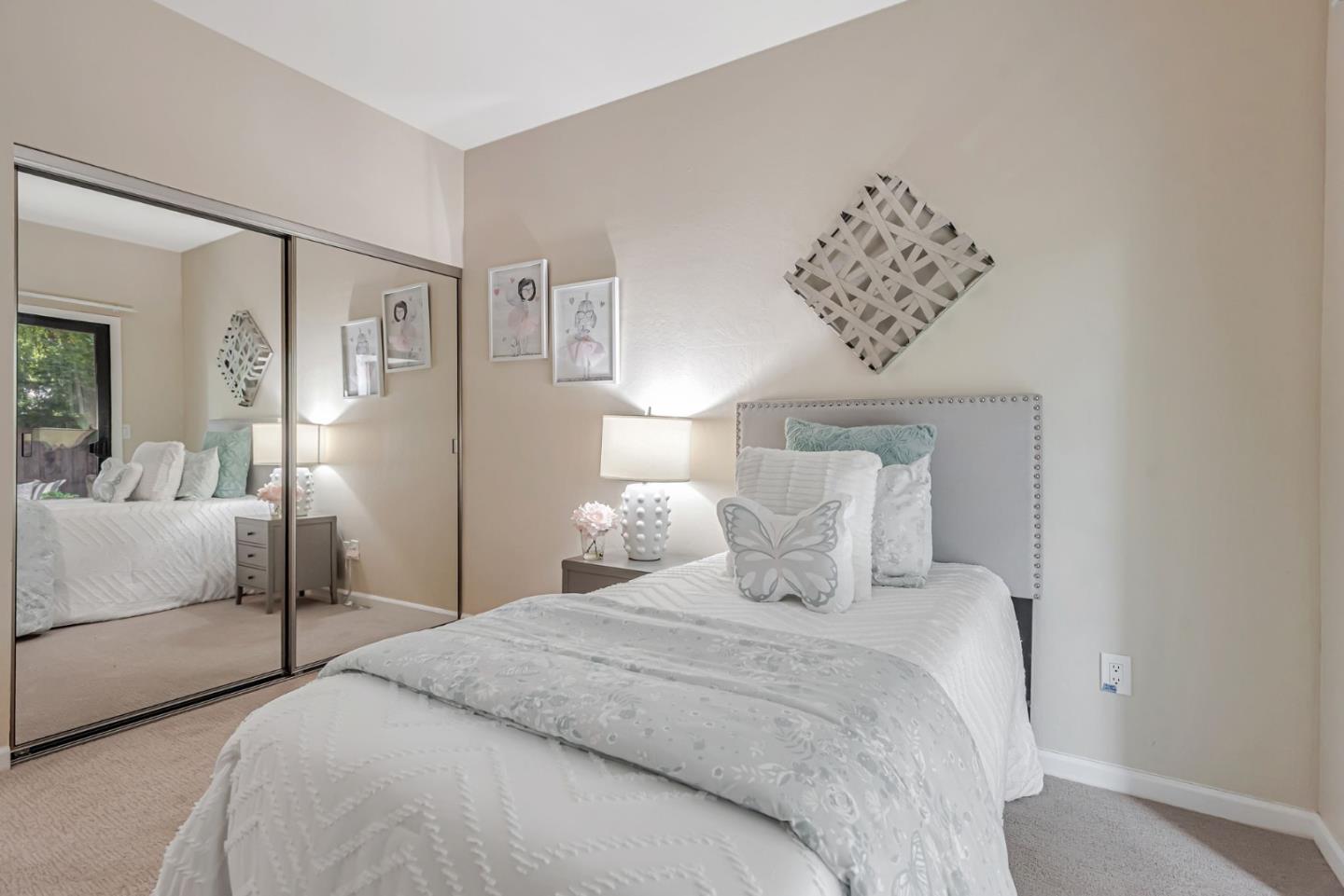 Detail Gallery Image 24 of 41 For 1294 Woodside Rd, Redwood City,  CA 94061 - 2 Beds | 2 Baths
