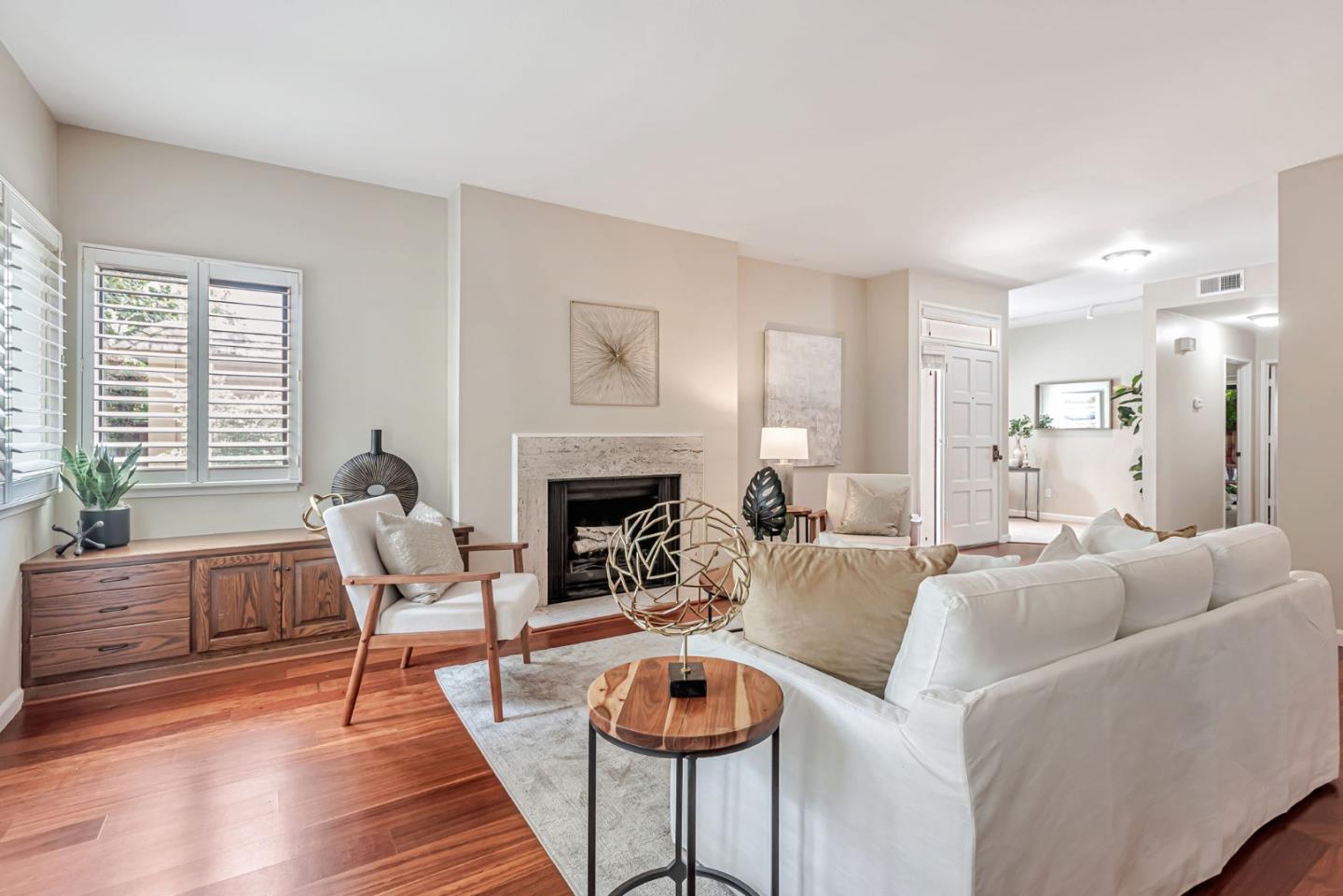 Detail Gallery Image 4 of 41 For 1294 Woodside Rd, Redwood City,  CA 94061 - 2 Beds | 2 Baths