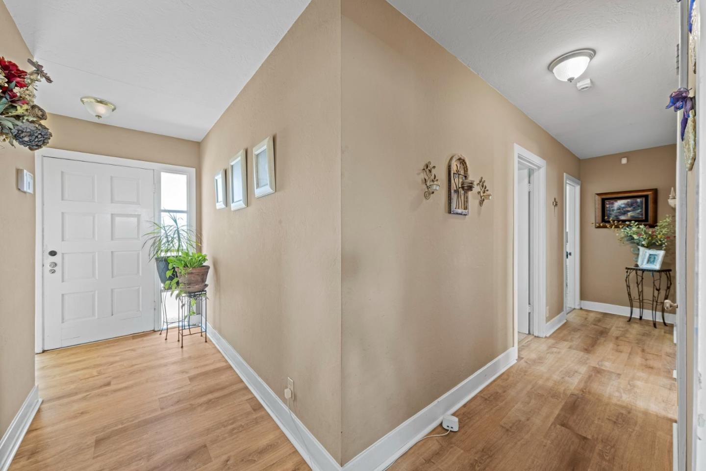 Detail Gallery Image 10 of 47 For 4211 Bolsa Rd, Hollister,  CA 95023 - 3 Beds | 2 Baths